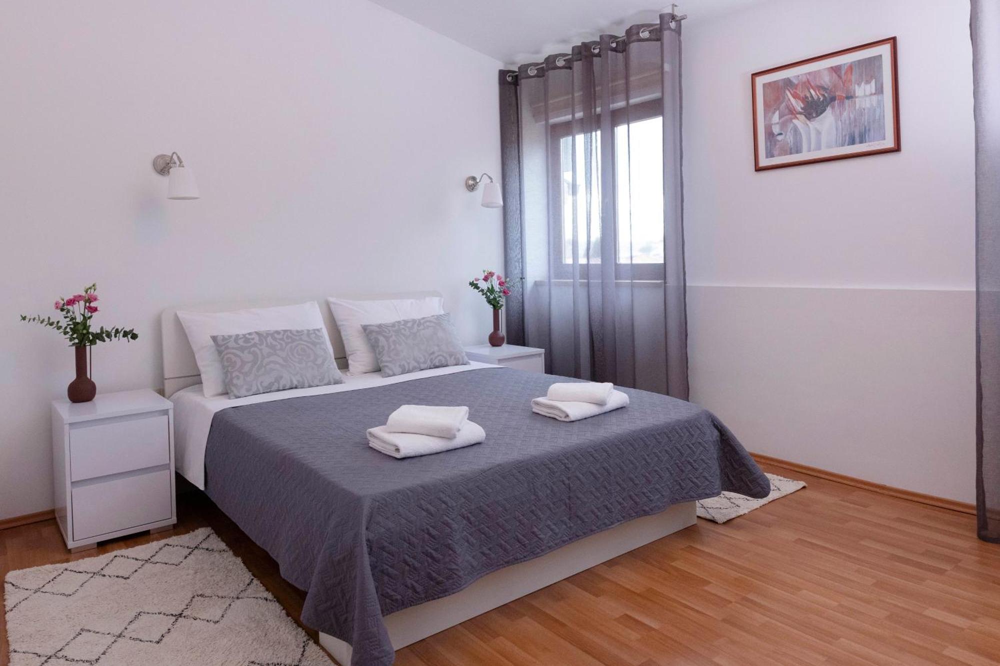 Apartman Ivo Kastela Bagian luar foto