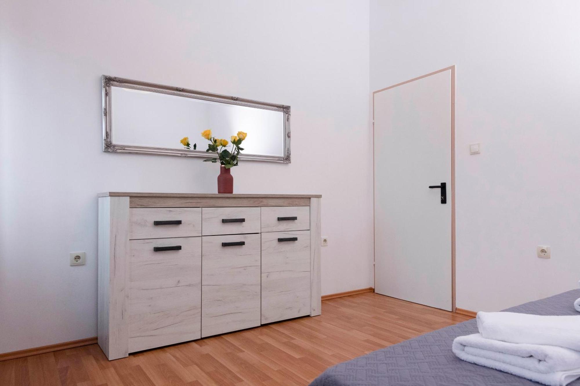 Apartman Ivo Kastela Bagian luar foto