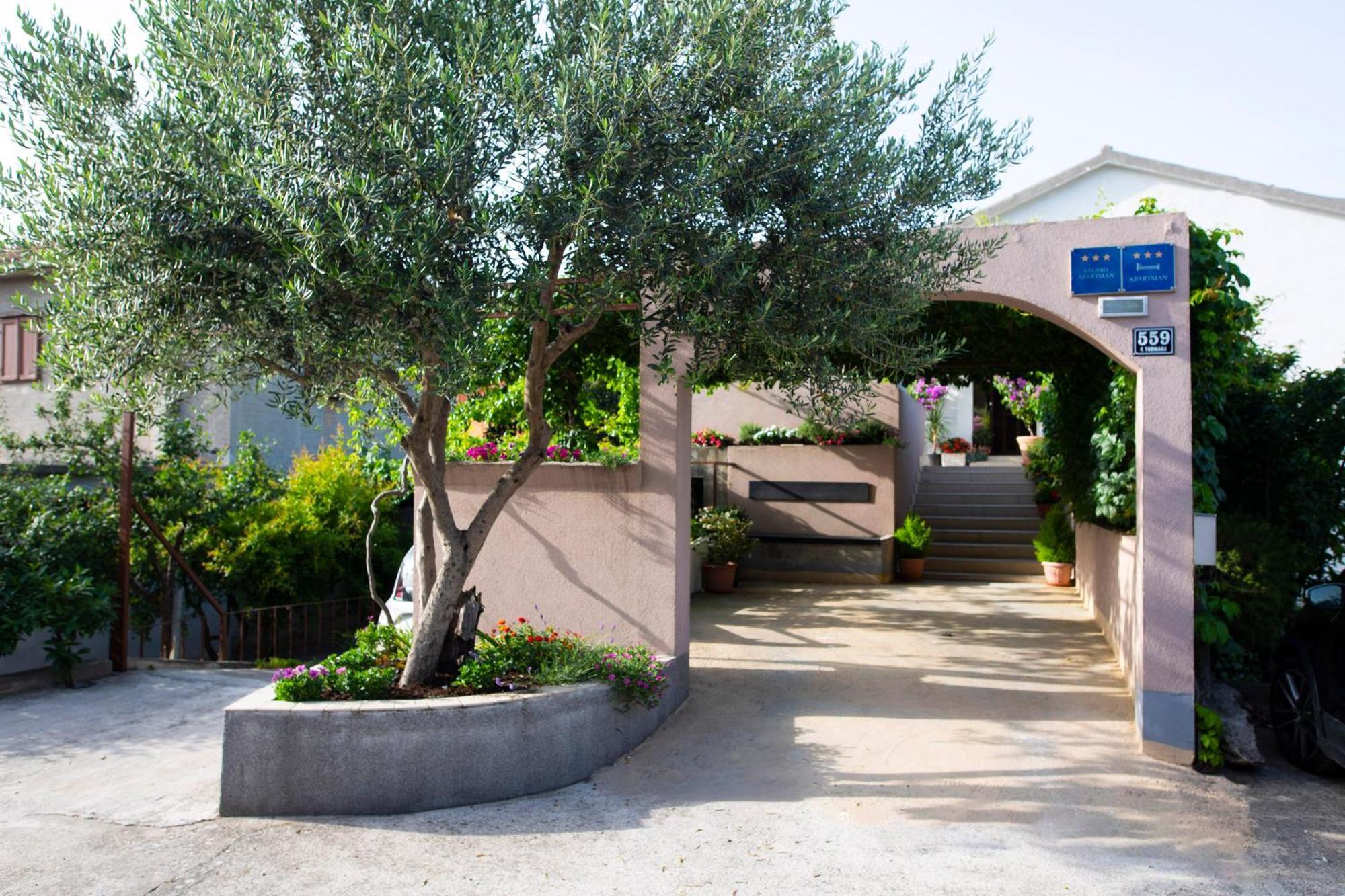Apartman Ivo Kastela Bagian luar foto